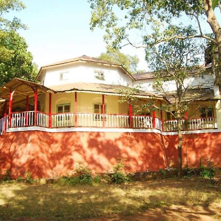 Westend Hotel Matheran Exterior foto